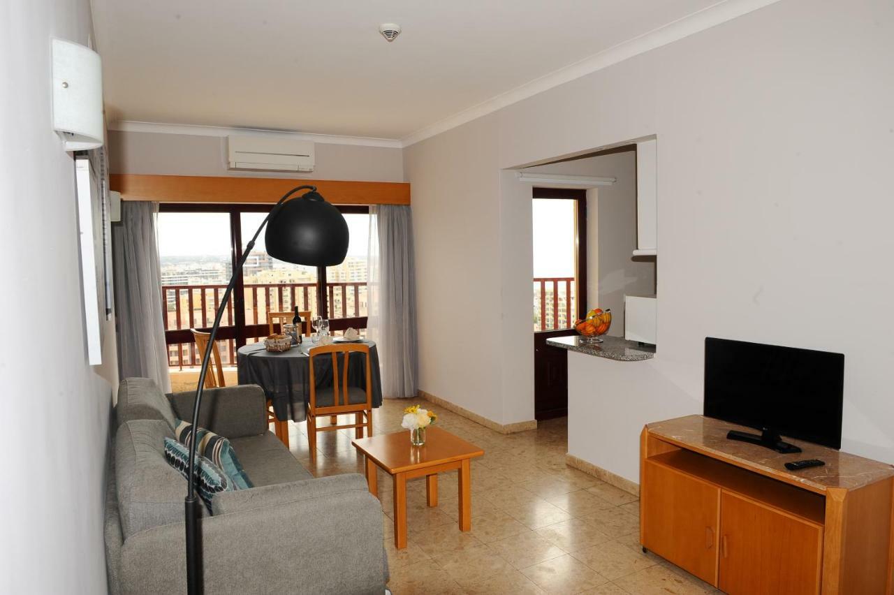 Sol Mar Apartment Portimao Bagian luar foto