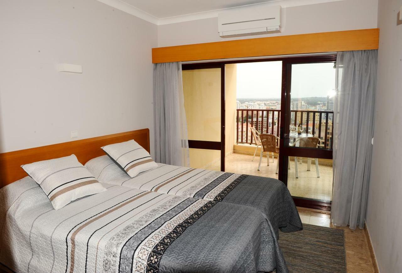 Sol Mar Apartment Portimao Bagian luar foto